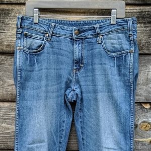 wrangler skanders low rise slim fit narrow leg